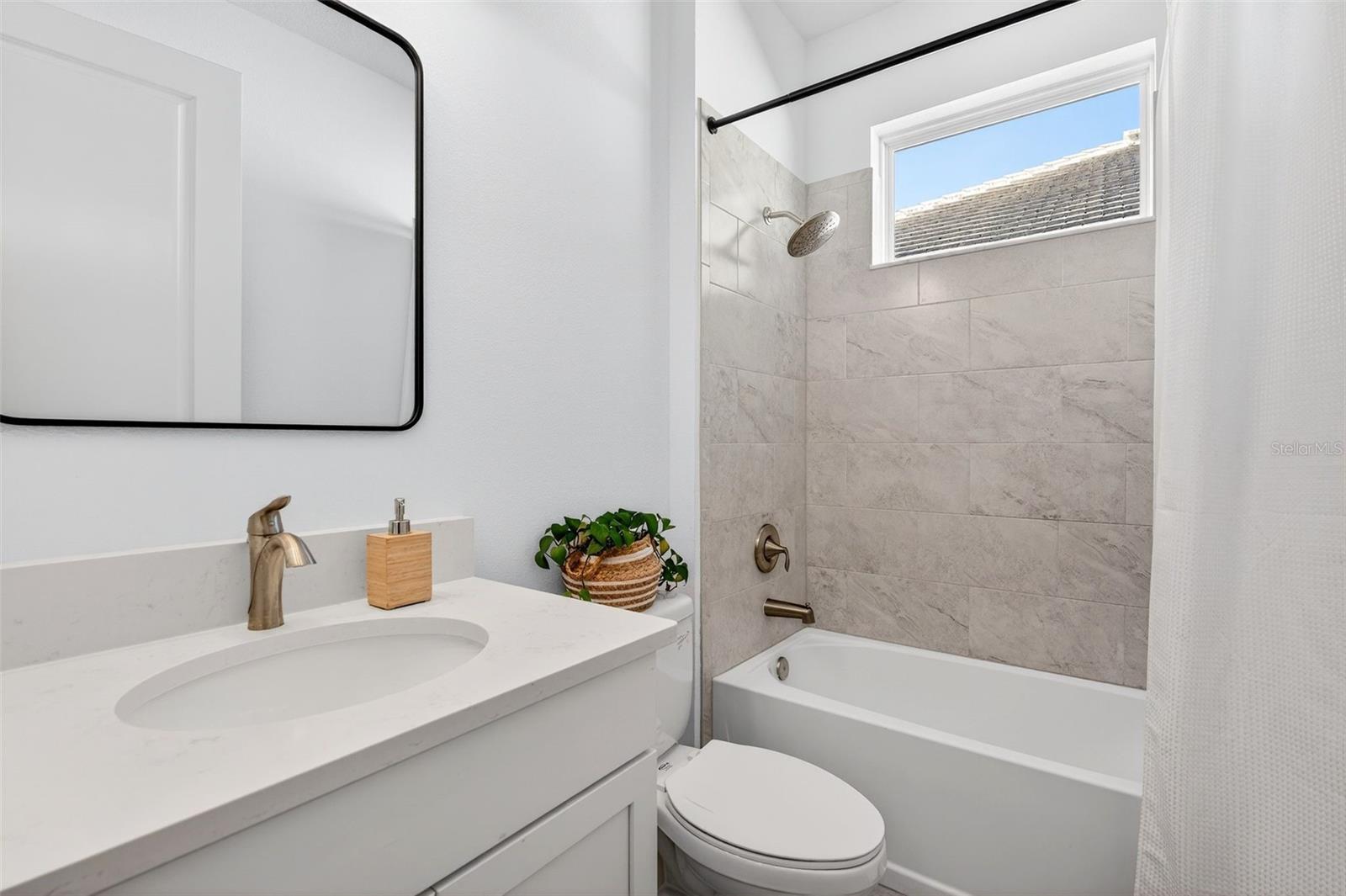 WOODLEAF HAMMOCK IN LAKEWOOD RANCH - Residential