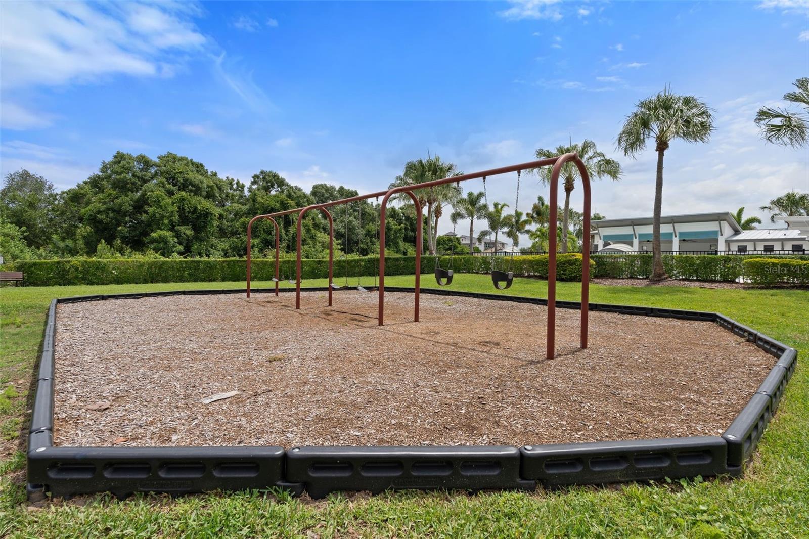 WOODLEAF HAMMOCK IN LAKEWOOD RANCH - Residential