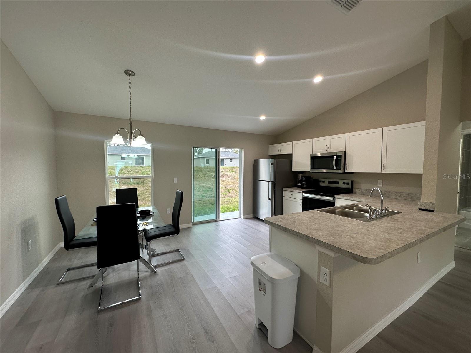 DUNNELLON OAKS - Residential