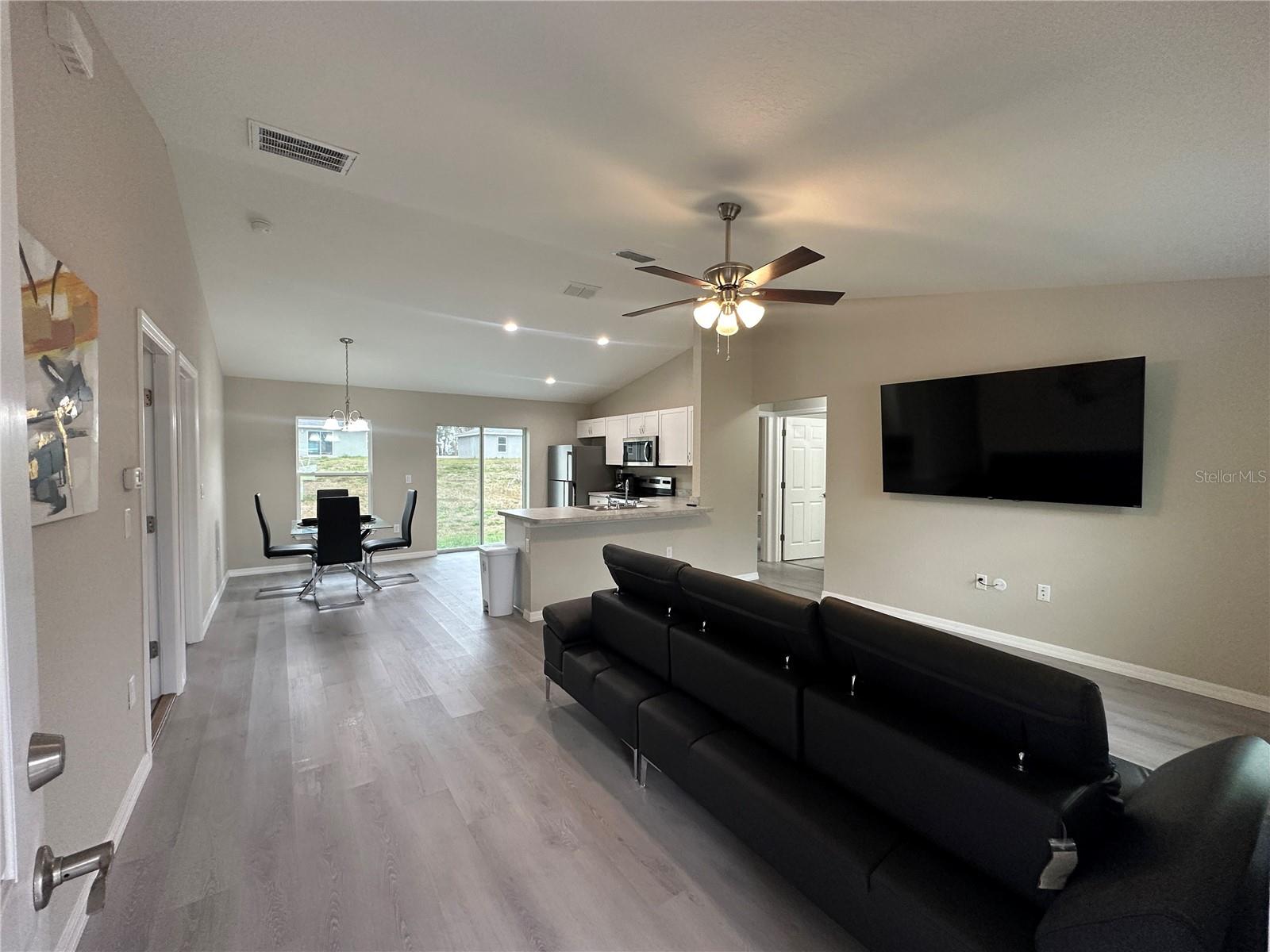 DUNNELLON OAKS - Residential