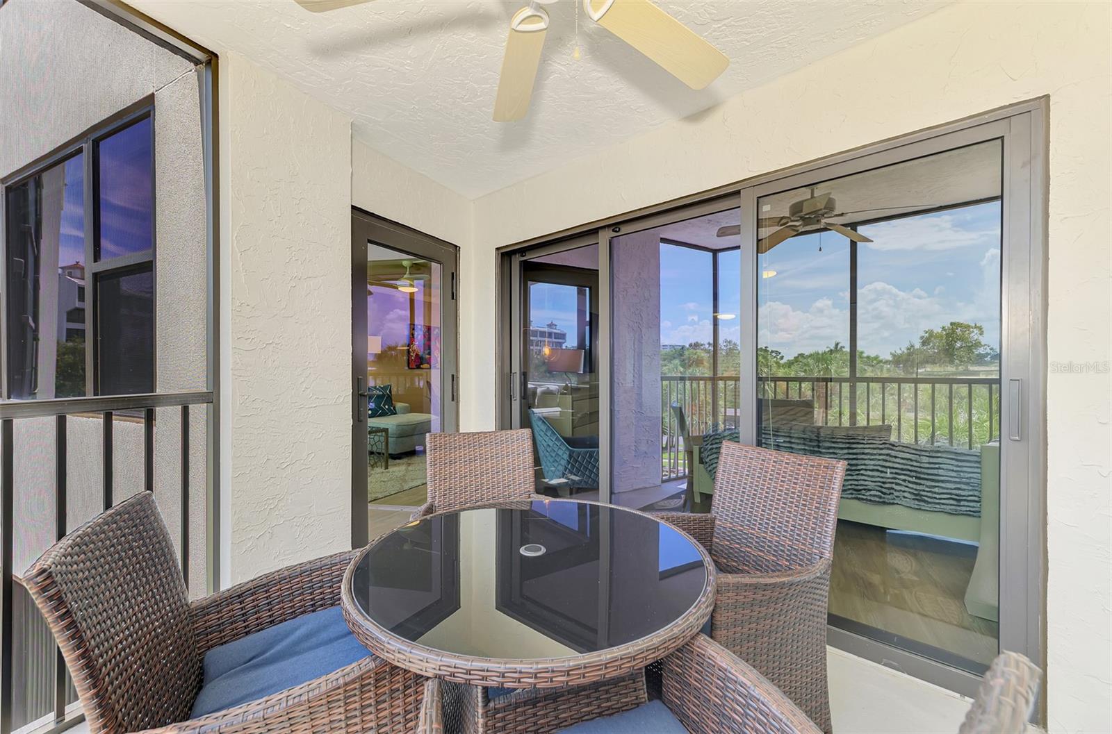 HARBOR TOWERS Y & R - Residential