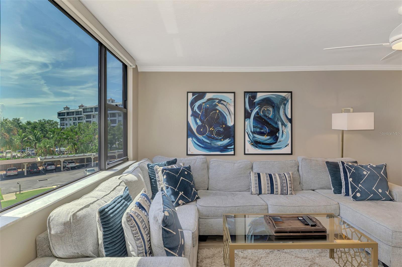 HARBOR TOWERS Y & R - Residential