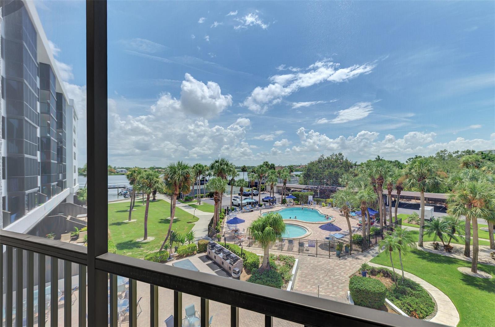 HARBOR TOWERS Y & R - Residential