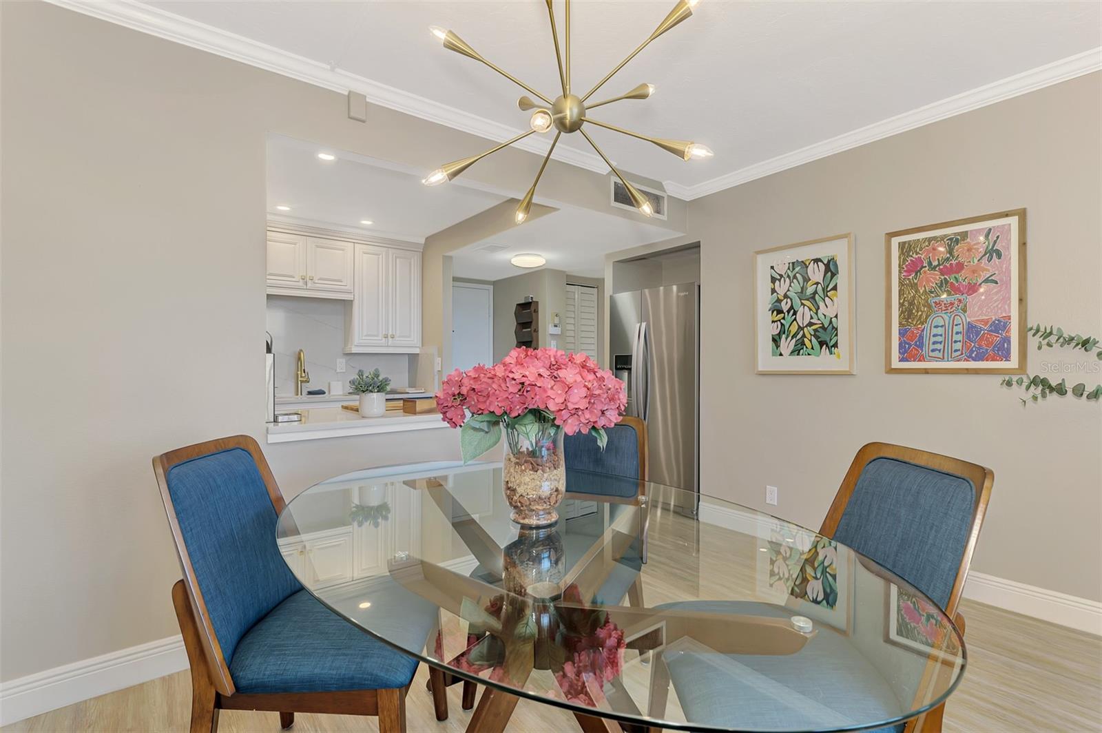 HARBOR TOWERS Y & R - Residential