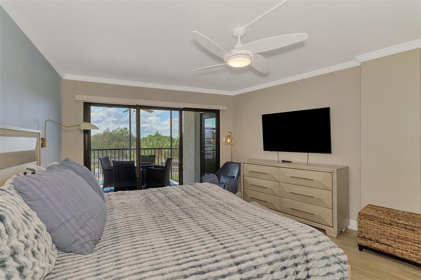 HARBOR TOWERS Y & R - Residential