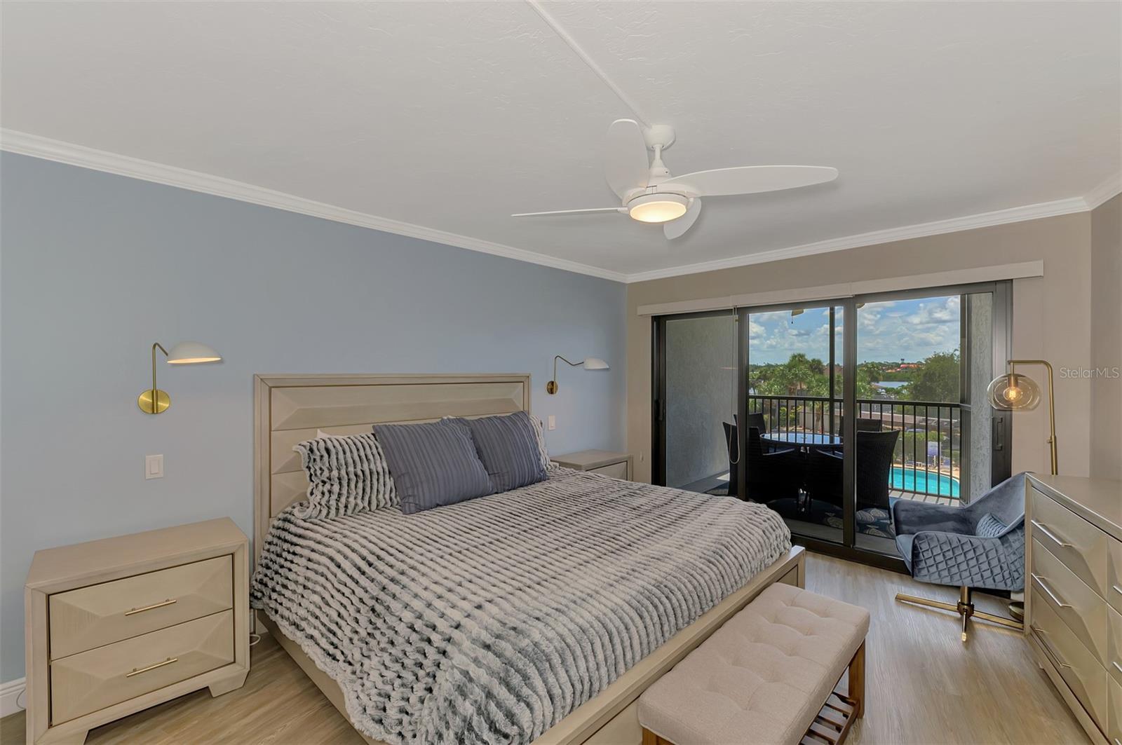 HARBOR TOWERS Y & R - Residential