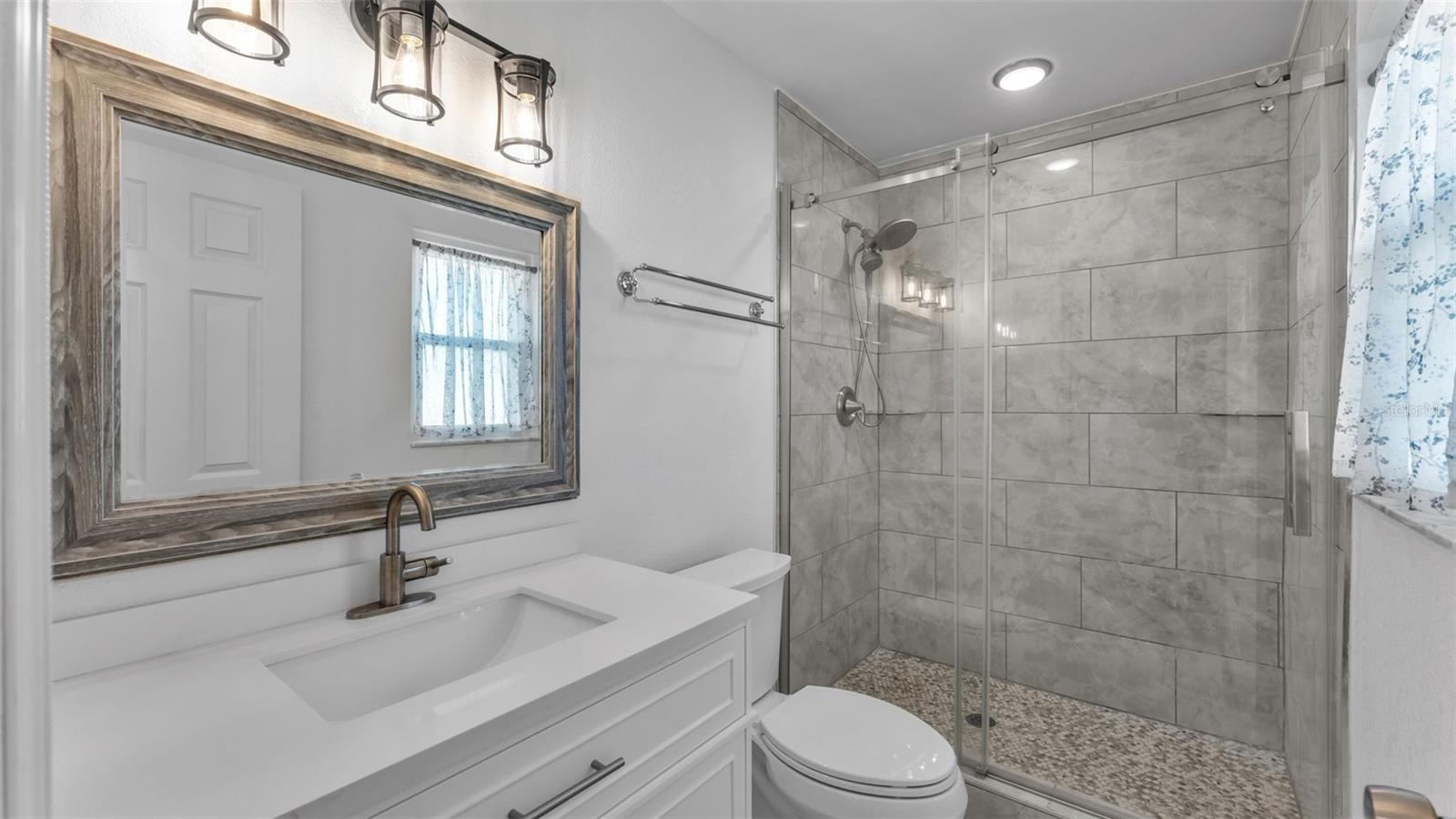 LAWNDALE - Residential