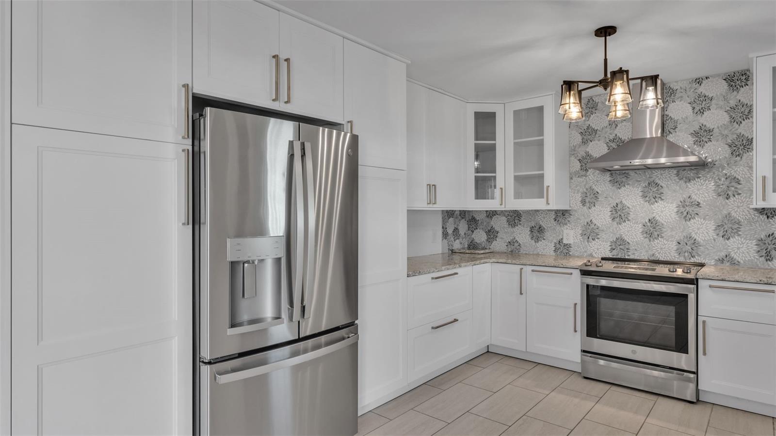 LAWNDALE - Residential