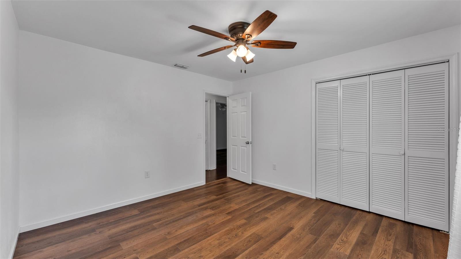 LAWNDALE - Residential