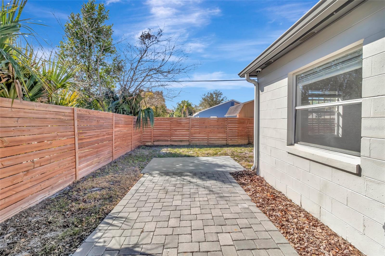 CARVER TOWN - Residential