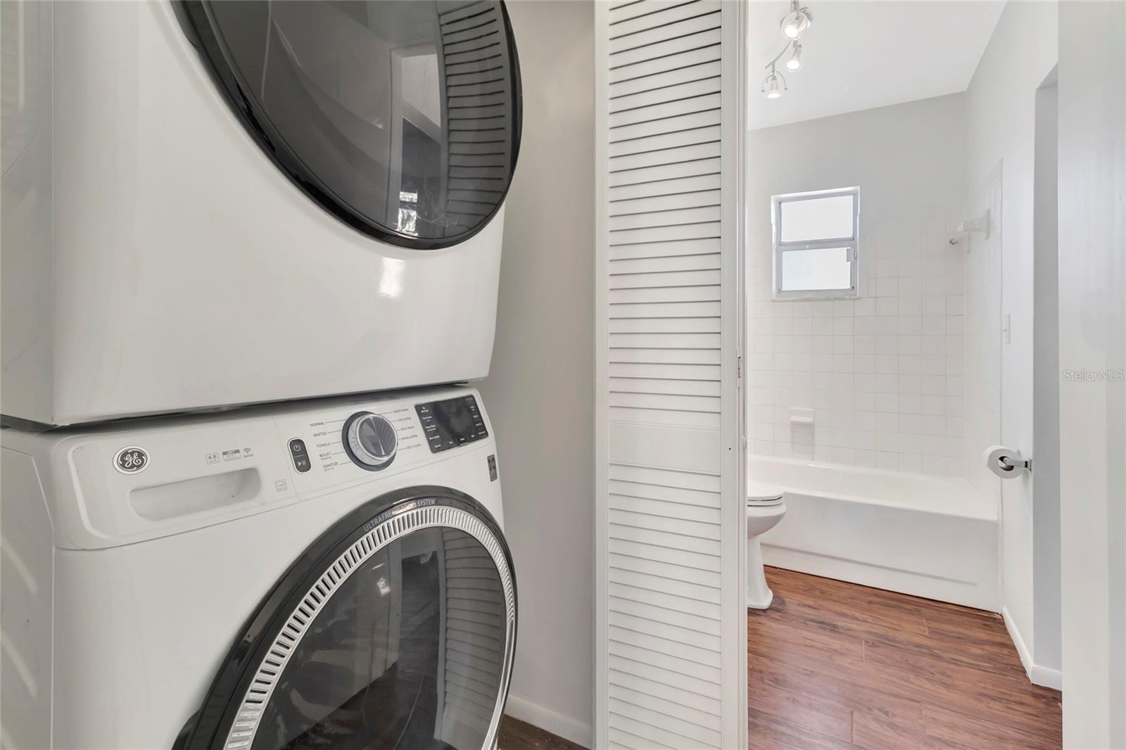 CARVER TOWN - Residential