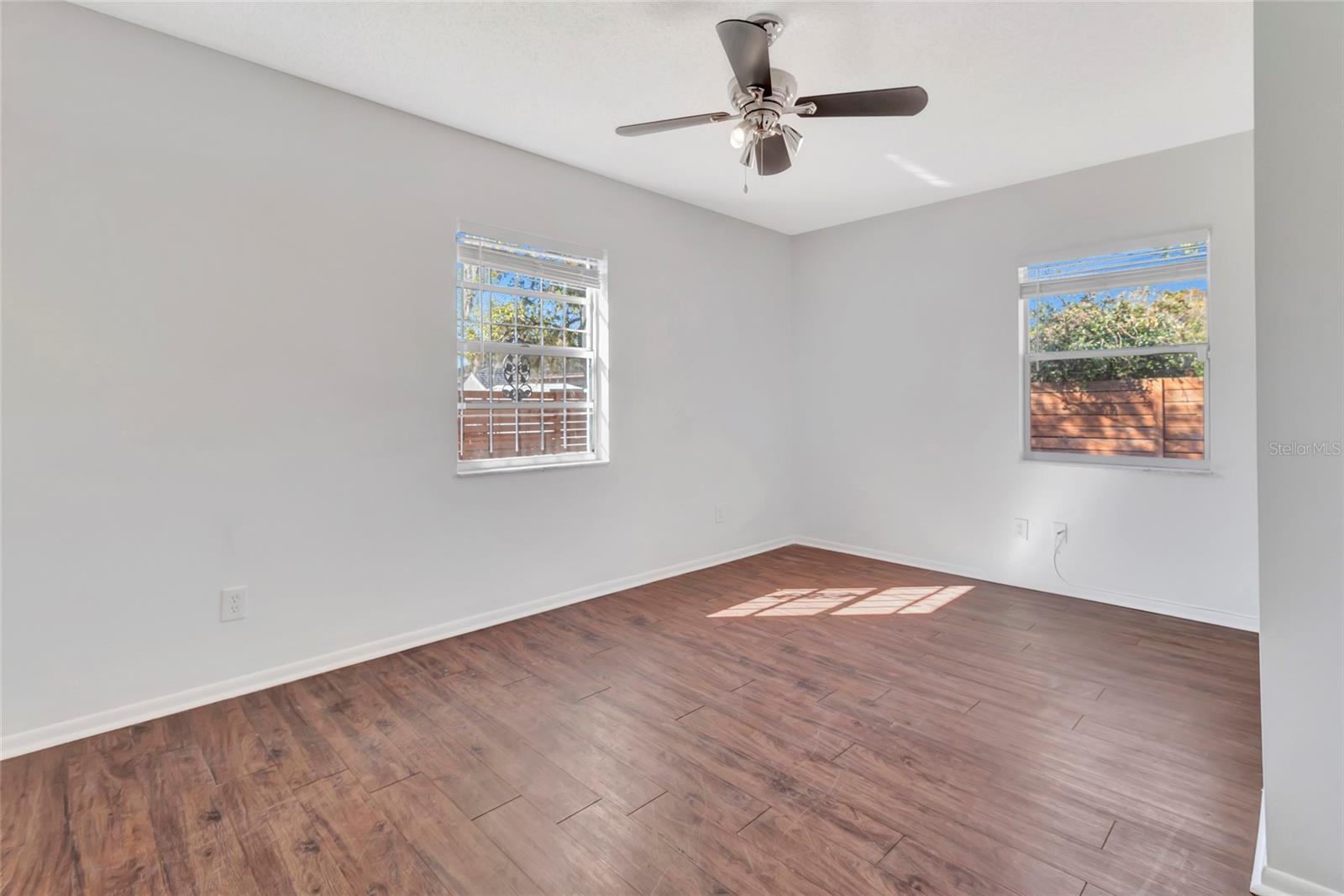 CARVER TOWN - Residential