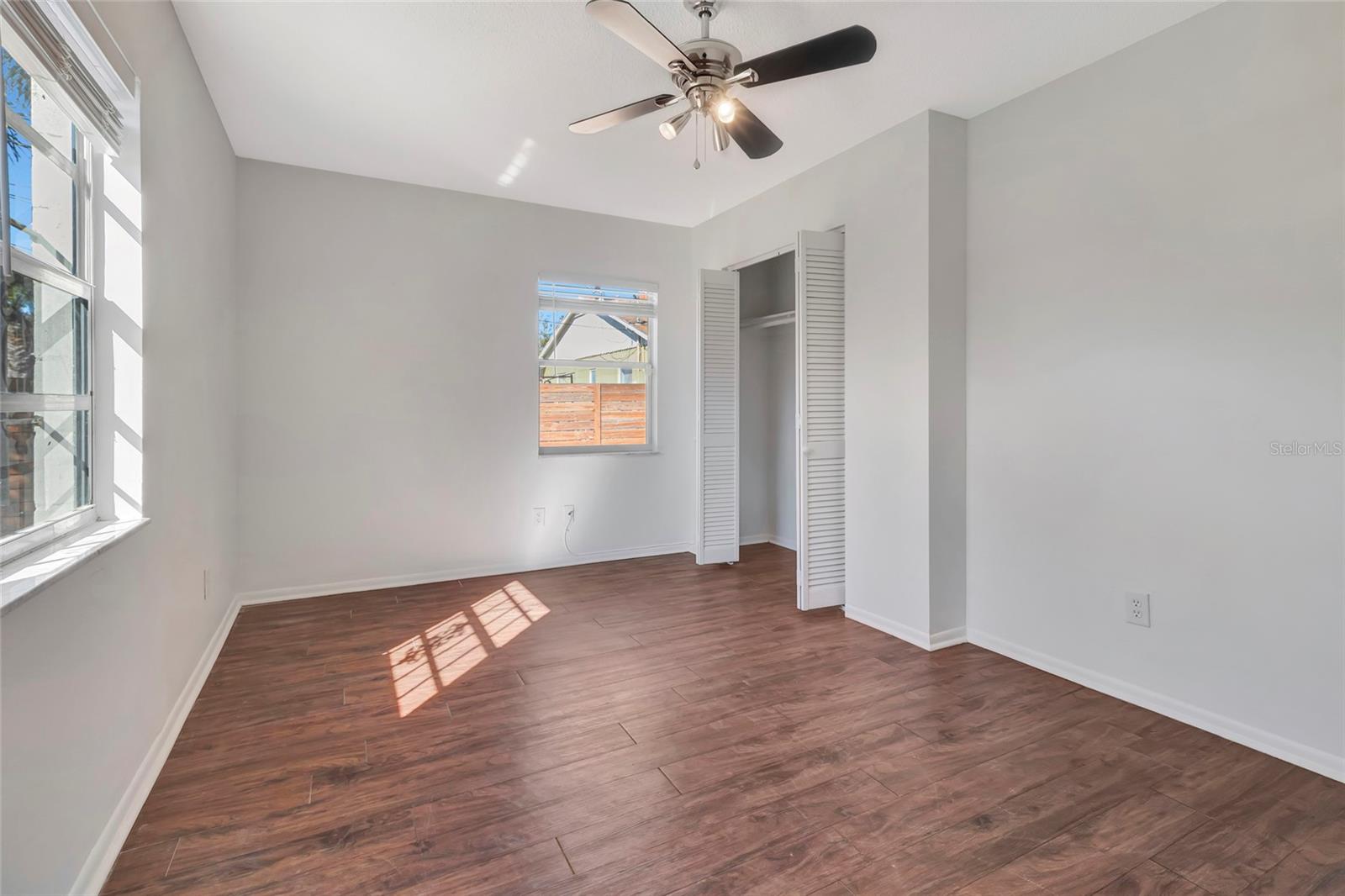 CARVER TOWN - Residential