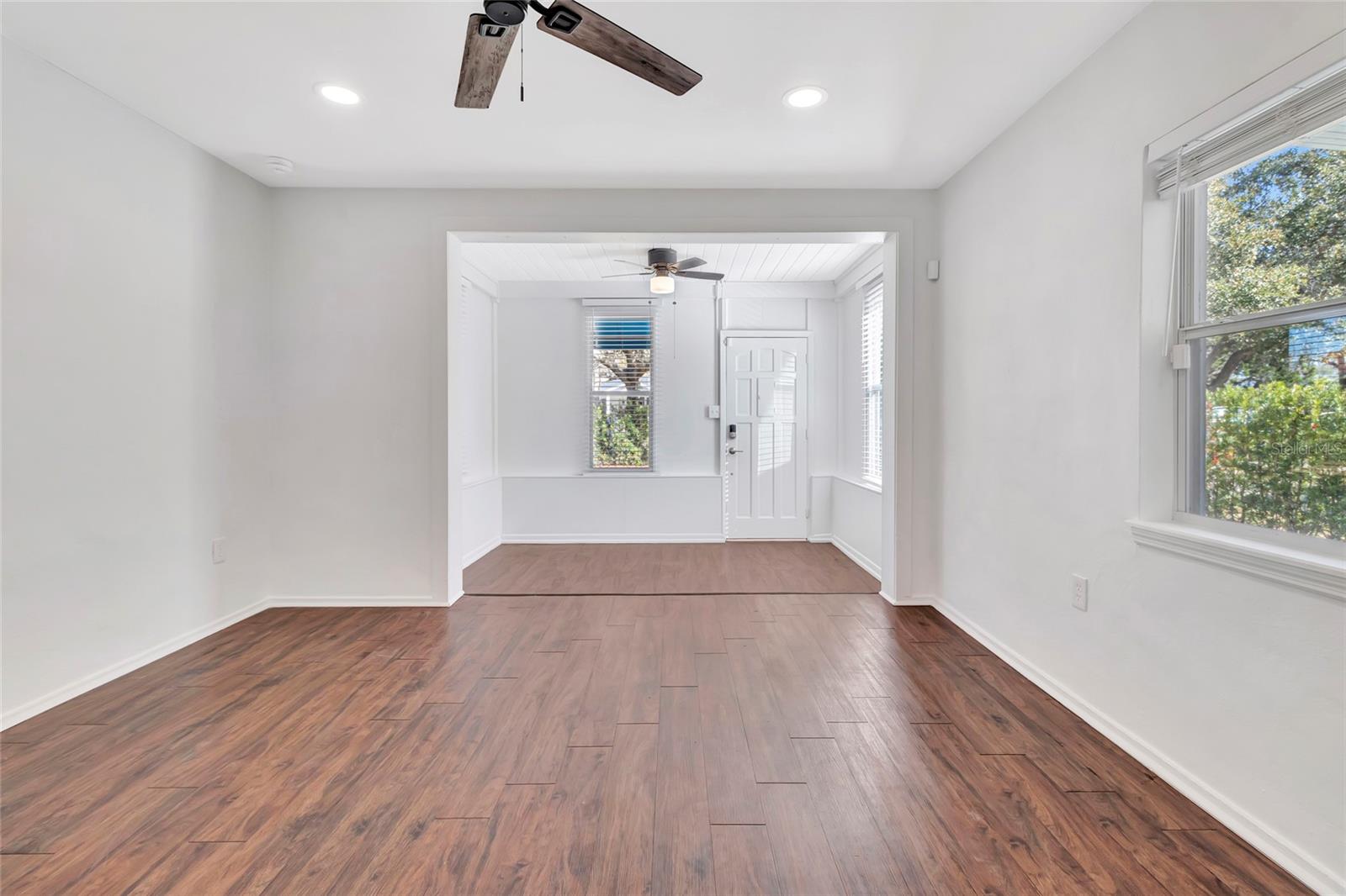 CARVER TOWN - Residential