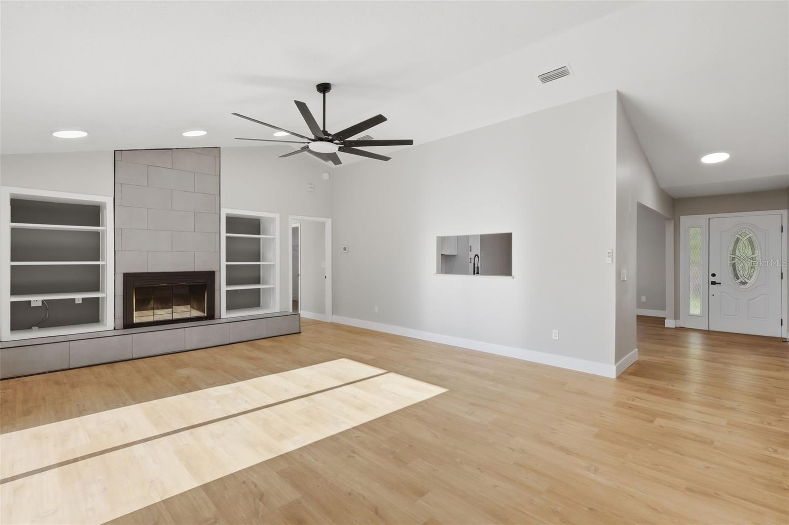 RIVERSIDE ESTATES - Residential