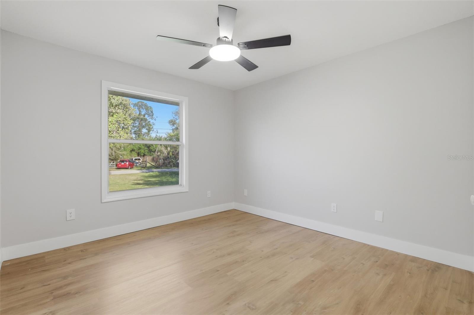 RIVERSIDE ESTATES - Residential