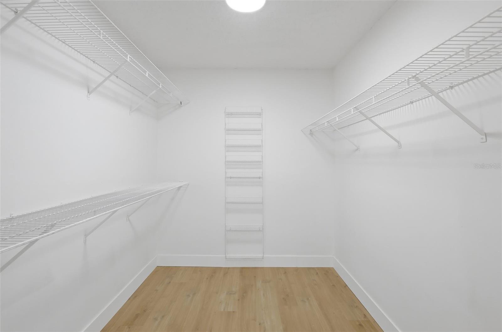 RIVERSIDE ESTATES - Residential