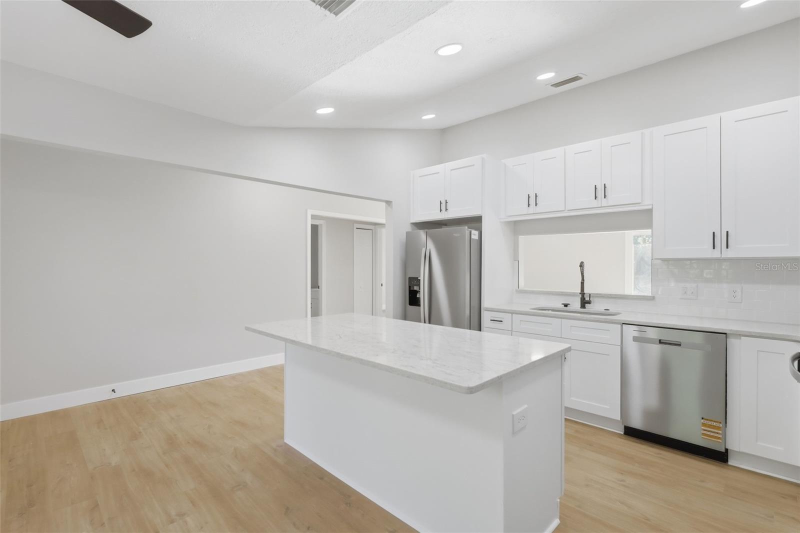 RIVERSIDE ESTATES - Residential