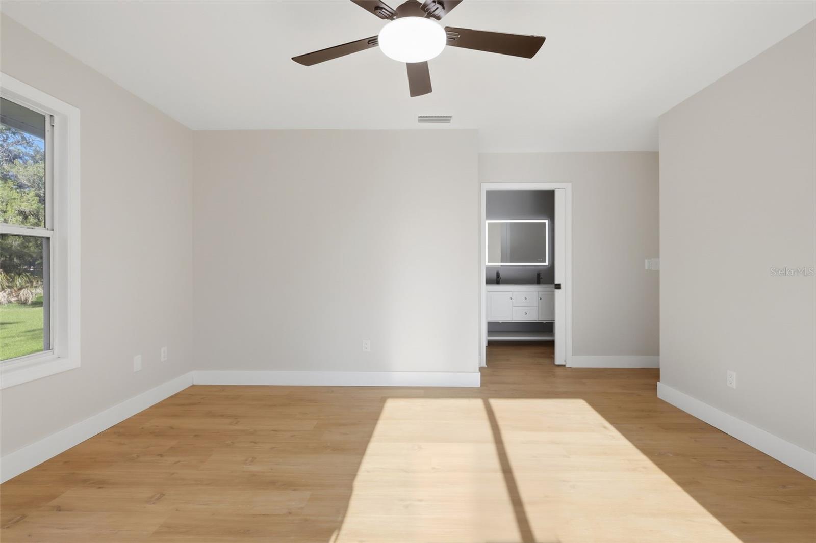 RIVERSIDE ESTATES - Residential