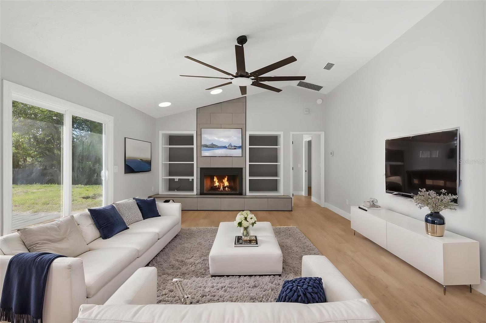 RIVERSIDE ESTATES - Residential