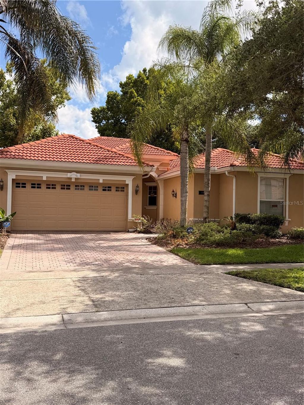 Photo of 11316 Rapallo Lane, Windermere, FL 34786 (MLS # O6418822)