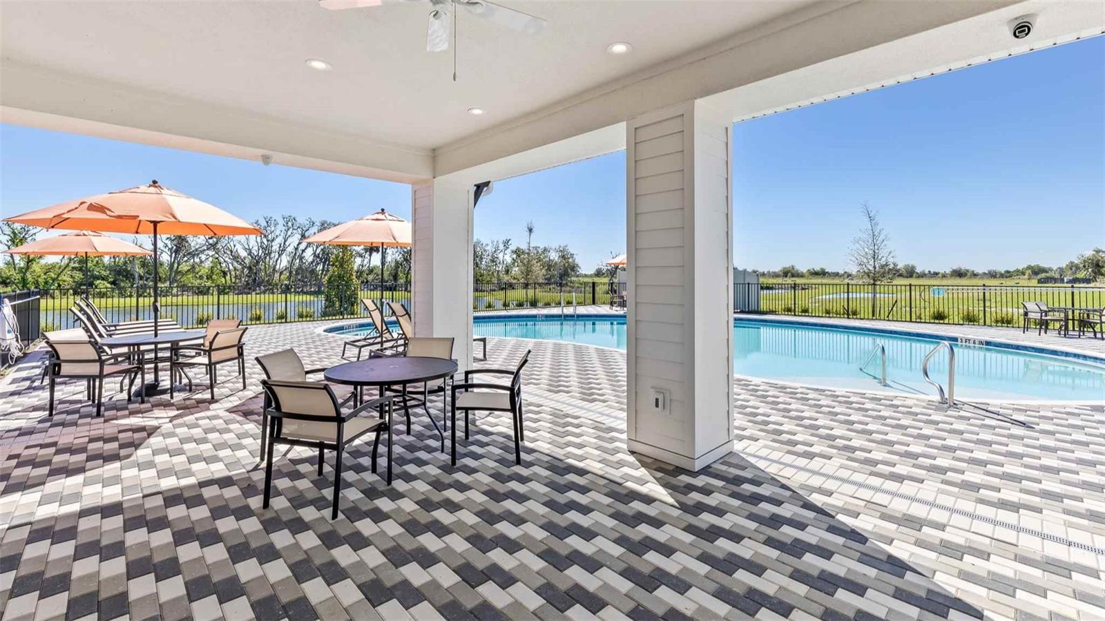 MANDARIN GROVE - Residential