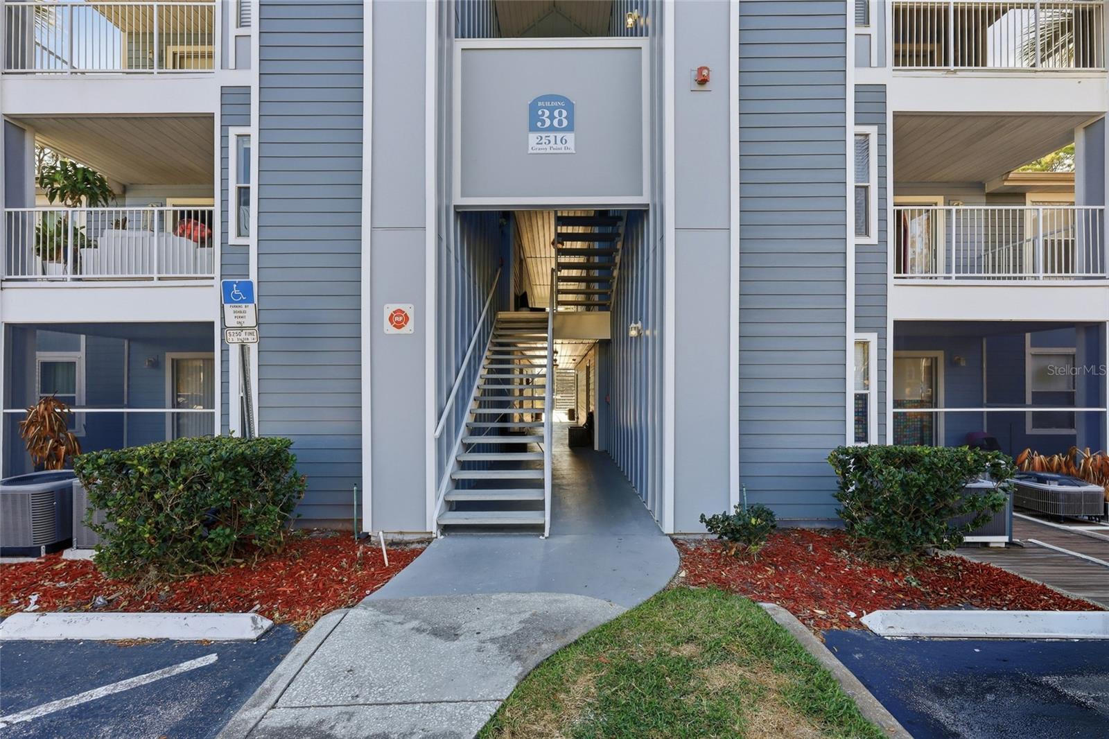 REGENCY PARK AT LAKE MARY A CONDO - Residential