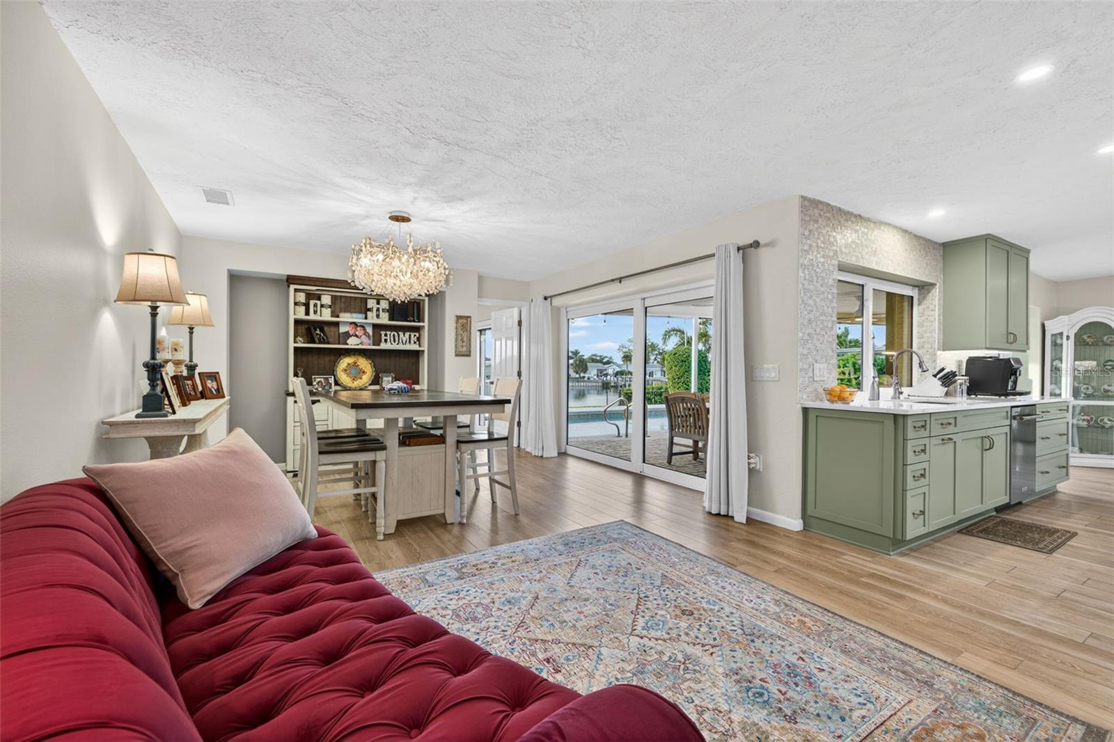 VENETIAN ISLES - Residential