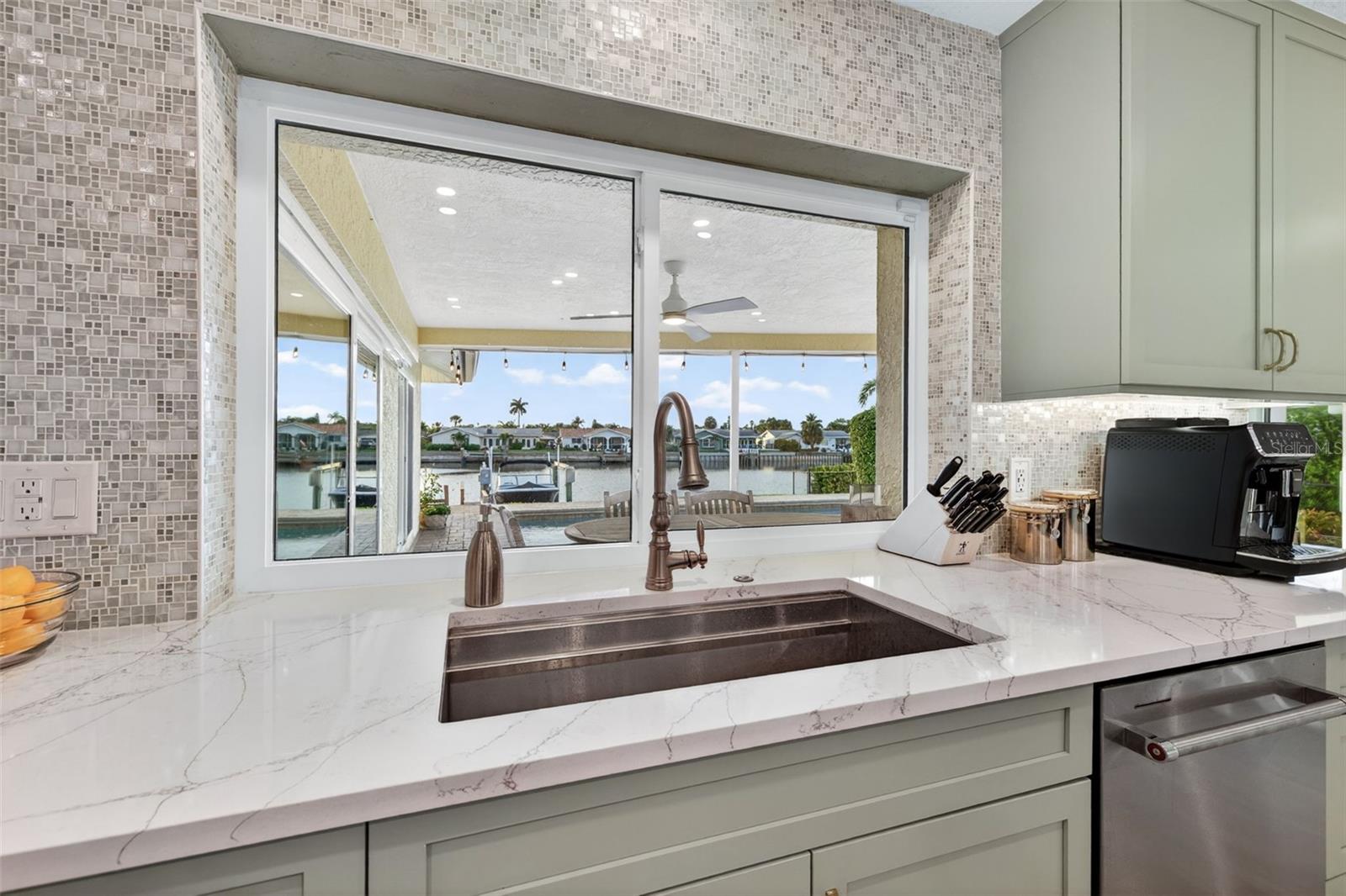 VENETIAN ISLES - Residential