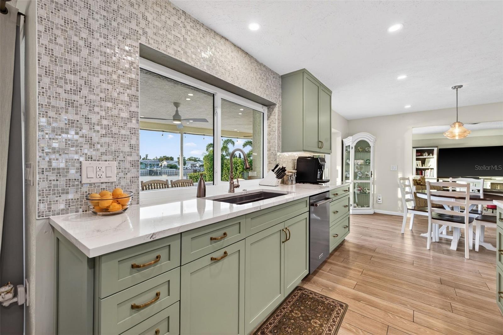 VENETIAN ISLES - Residential