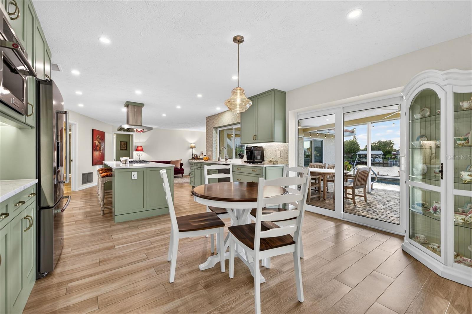 VENETIAN ISLES - Residential