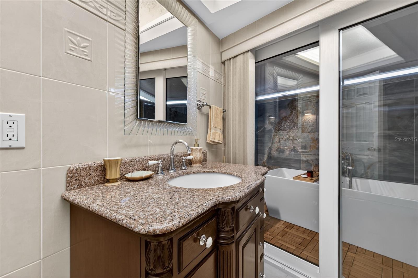 VENETIAN ISLES - Residential