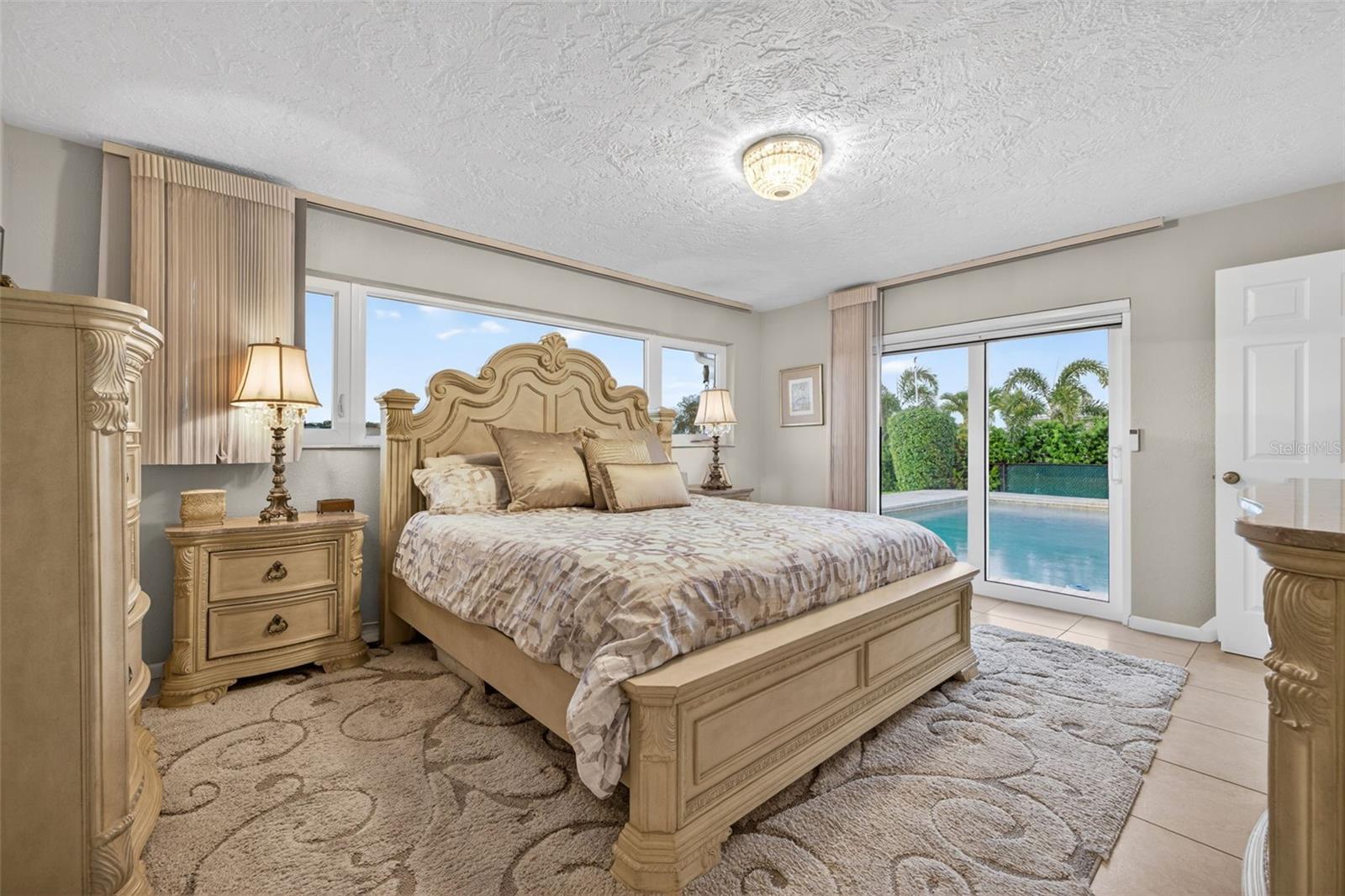 VENETIAN ISLES - Residential