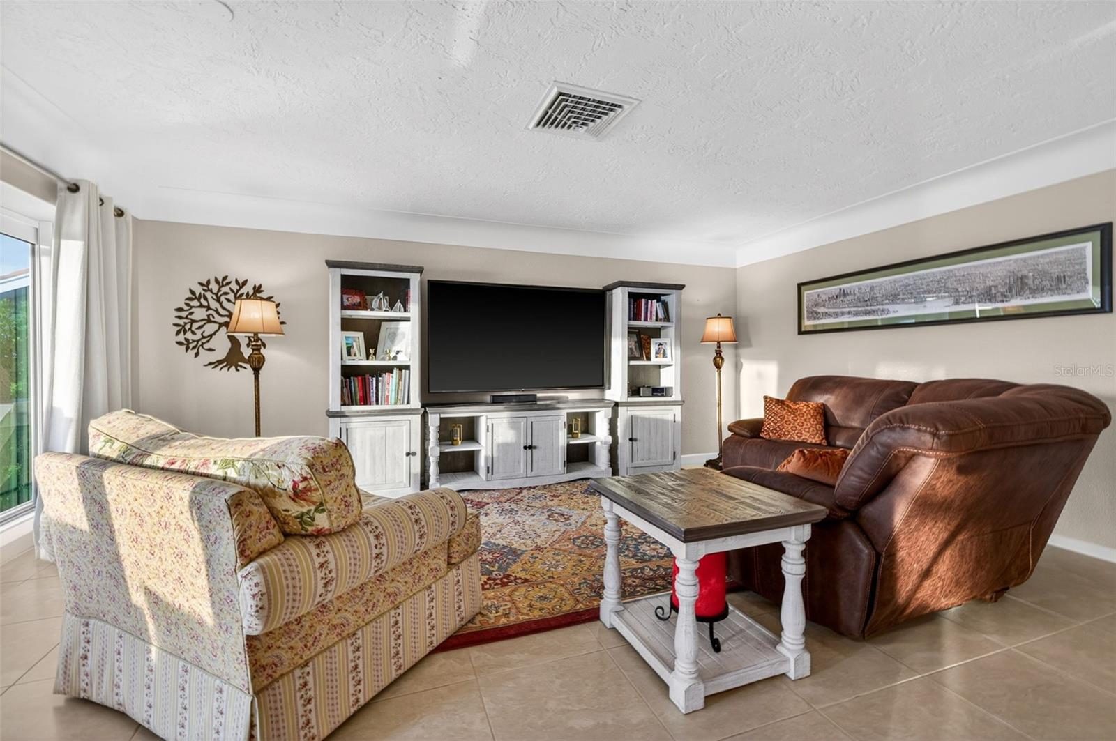 VENETIAN ISLES - Residential