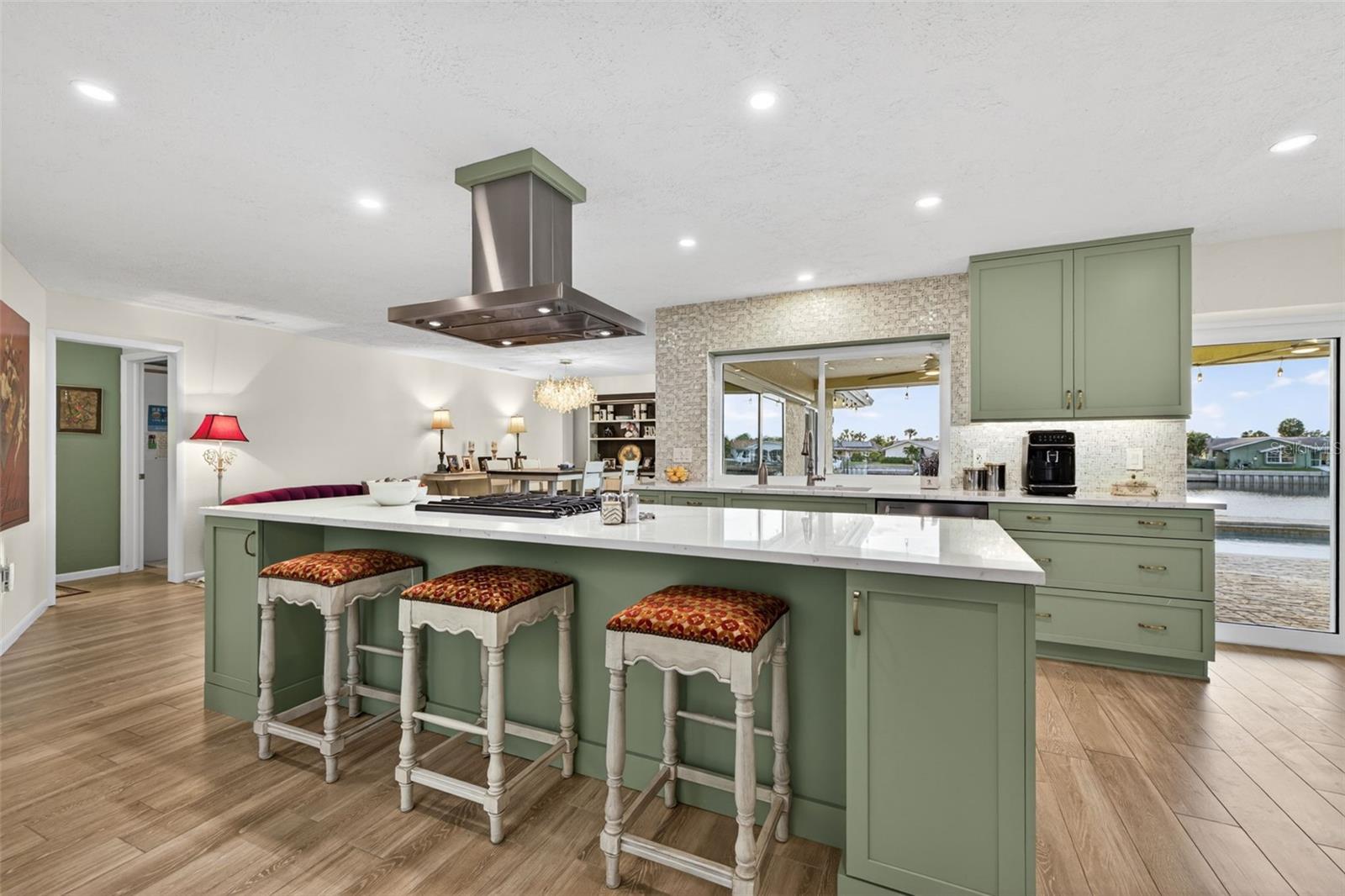 VENETIAN ISLES - Residential