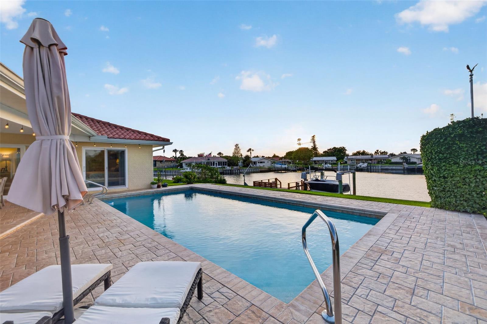 VENETIAN ISLES - Residential