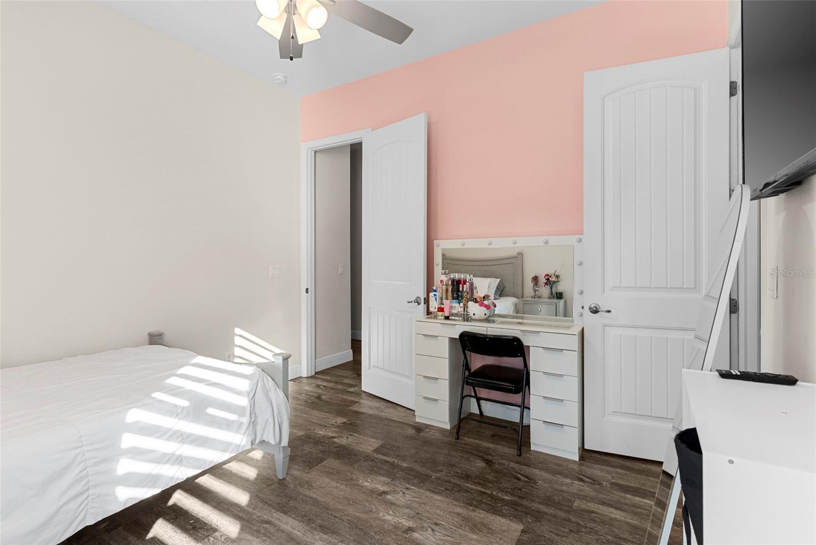 ROYAL PALM ESTATES REPLAT LOTS 18 & 19 - Residential