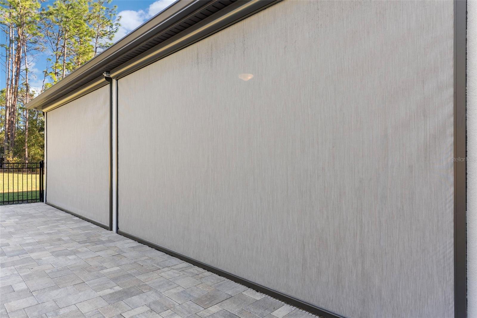 ROYAL PALM ESTATES REPLAT LOTS 18 & 19 - Residential