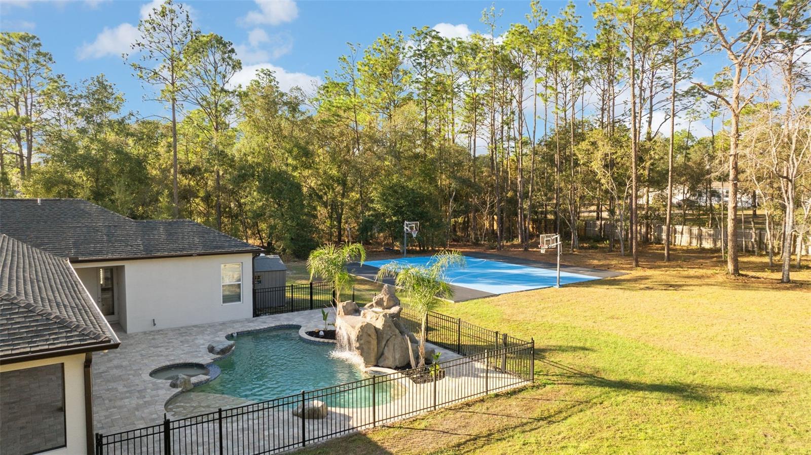 ROYAL PALM ESTATES REPLAT LOTS 18 & 19 - Residential