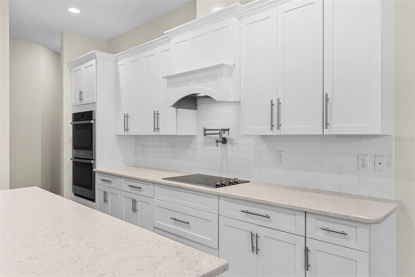 ROYAL PALM ESTATES REPLAT LOTS 18 & 19 - Residential