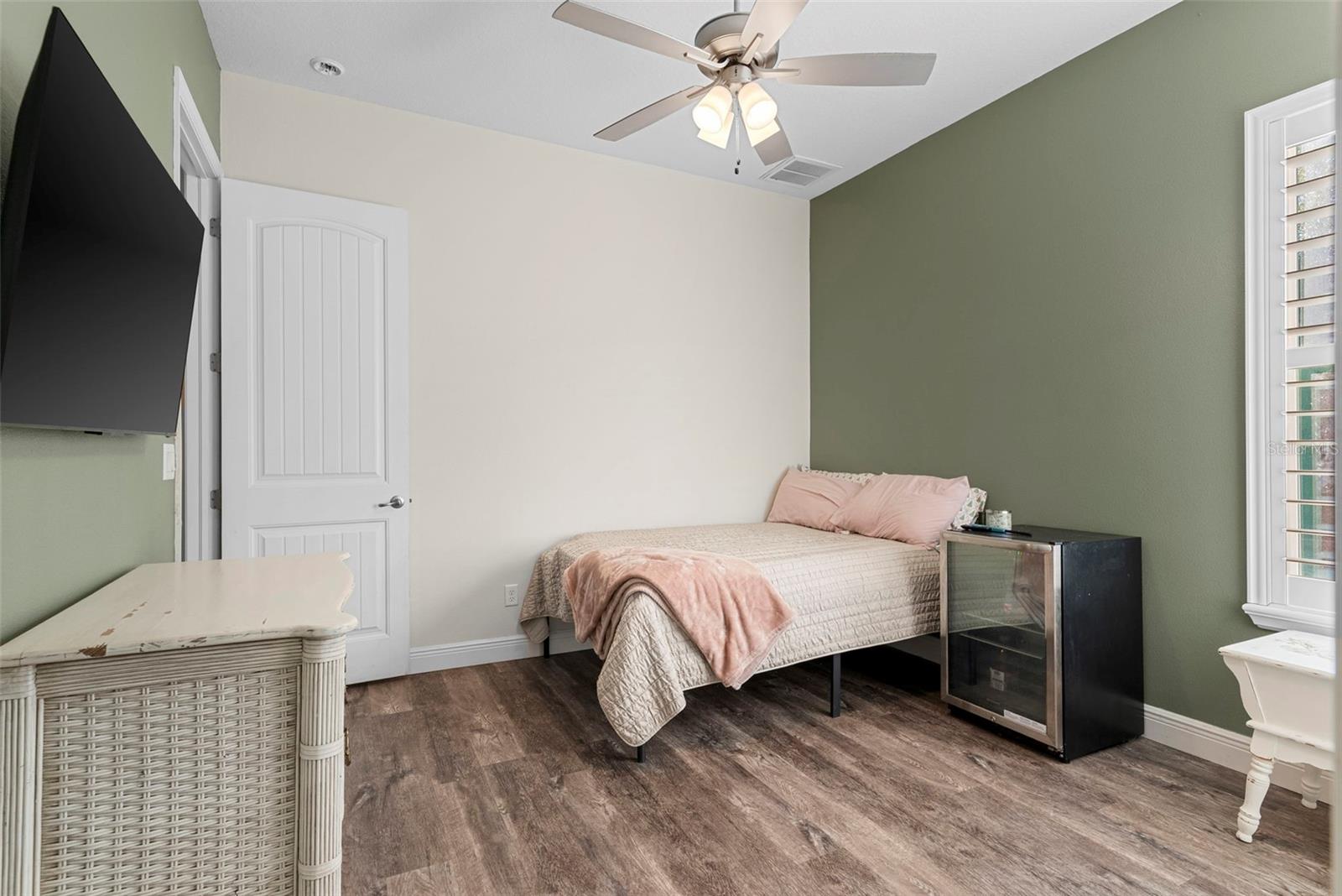 ROYAL PALM ESTATES REPLAT LOTS 18 & 19 - Residential