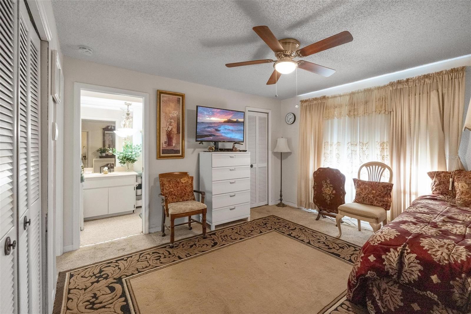 WEYBRIDGE WOODS - Residential