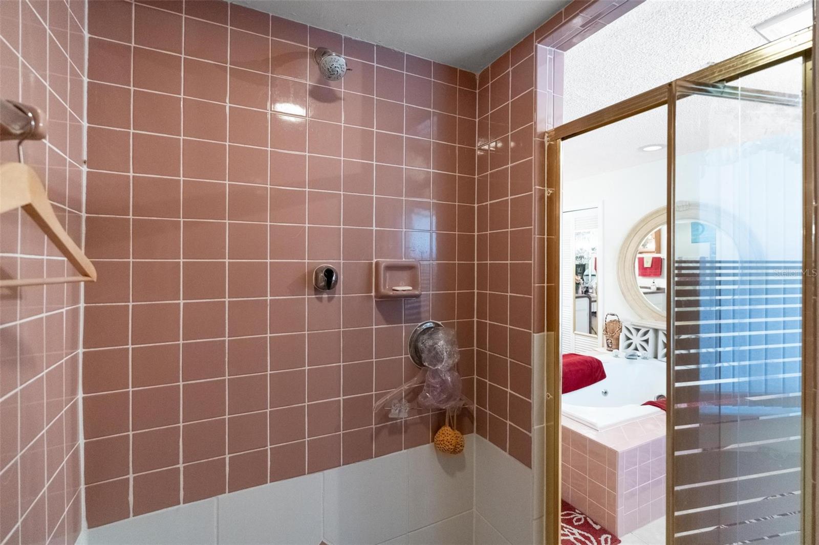 WEYBRIDGE WOODS - Residential