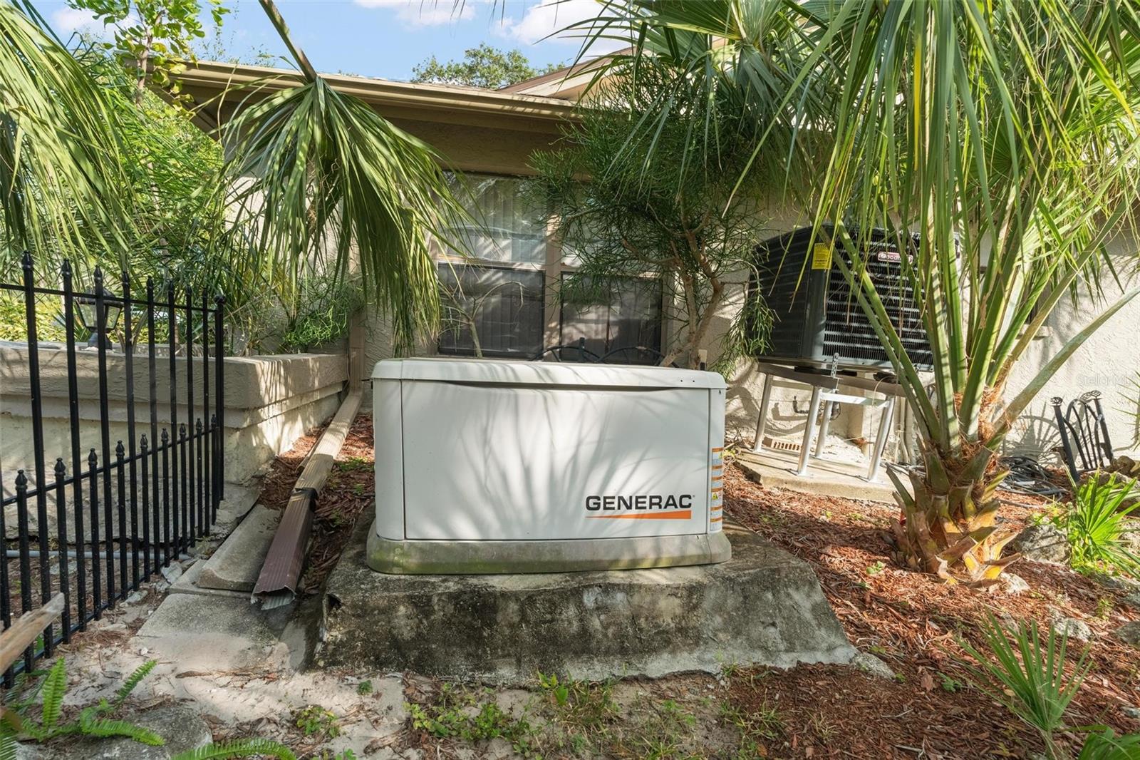 WEYBRIDGE WOODS - Residential