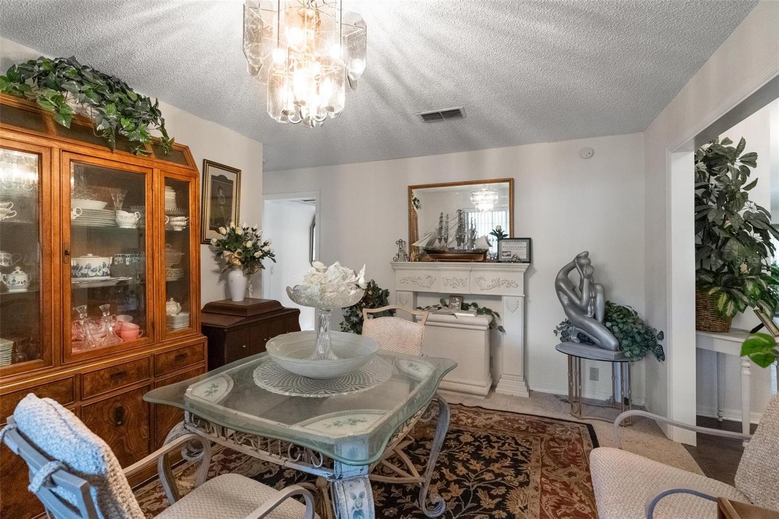 WEYBRIDGE WOODS - Residential