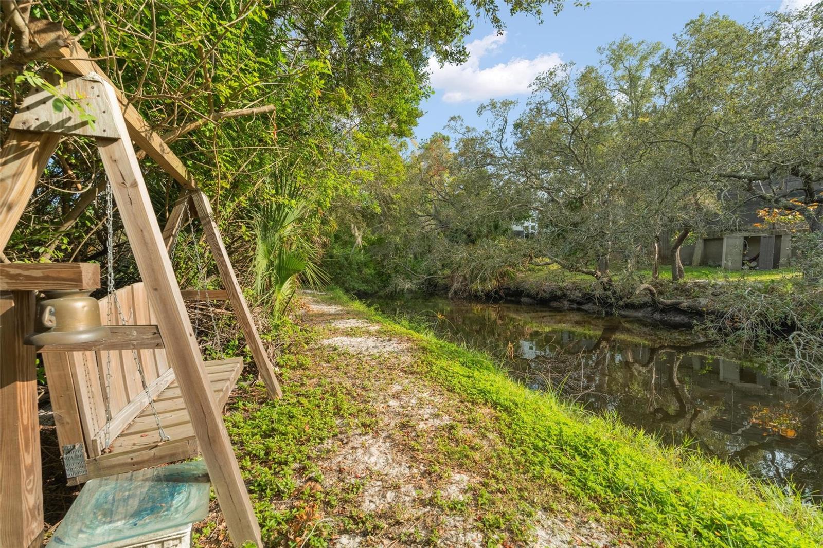 WEYBRIDGE WOODS - Residential