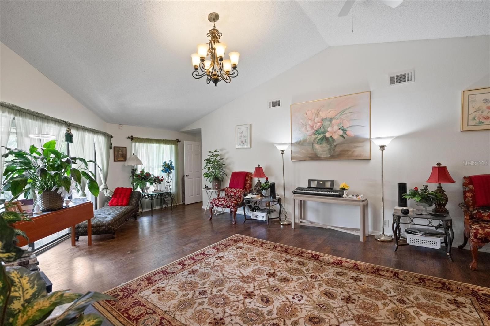 WEYBRIDGE WOODS - Residential