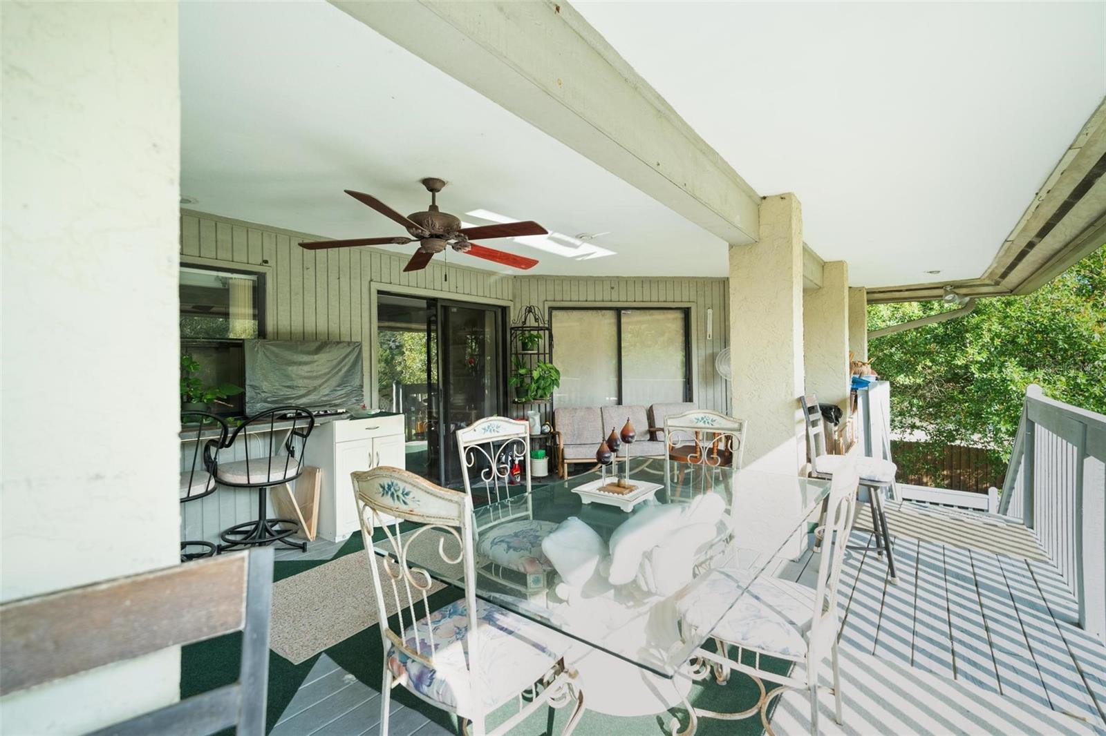 WEYBRIDGE WOODS - Residential