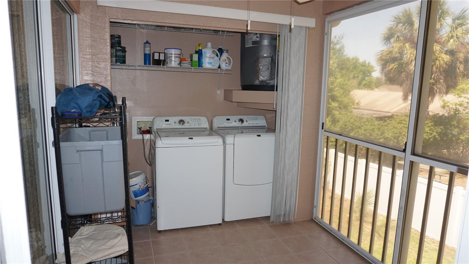 HILLSIDE CONDO - Residential