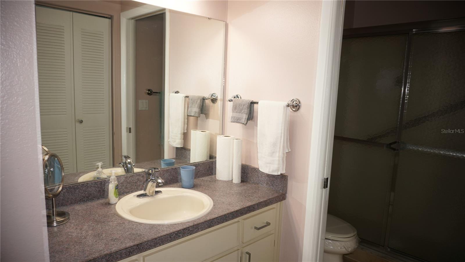 HILLSIDE CONDO - Residential